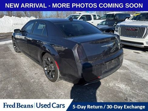 Used 2017 Chrysler 300 S image 6