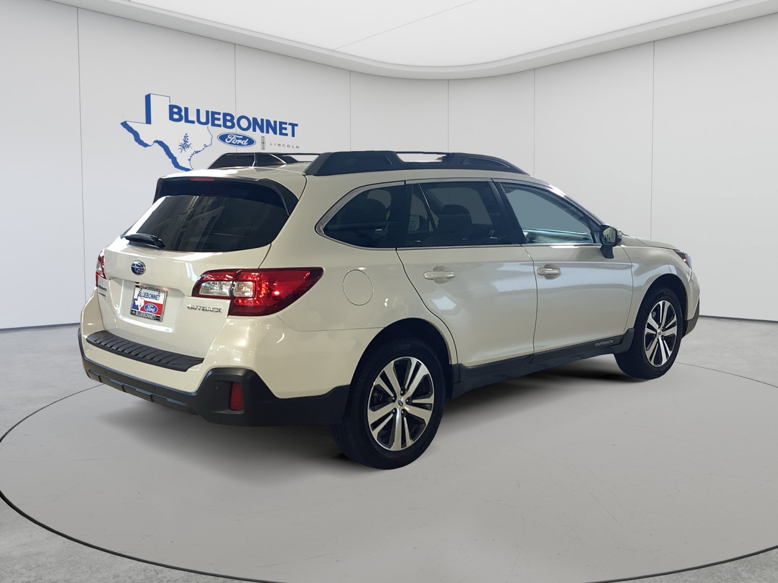Used 2019 Subaru Outback 2.5i Limited AWD/4WD image 5