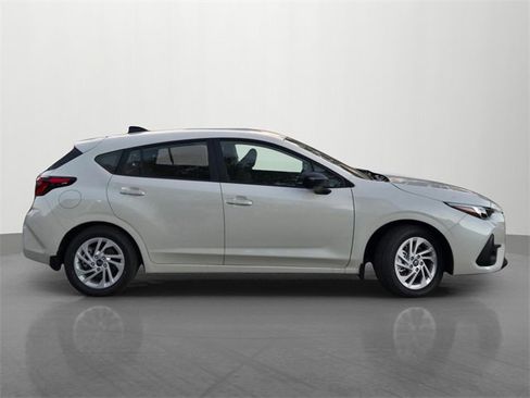 New 2025 Subaru Impreza 2.0i image 3