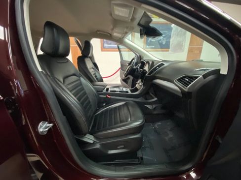Used 2021 Ford Edge SEL image 23