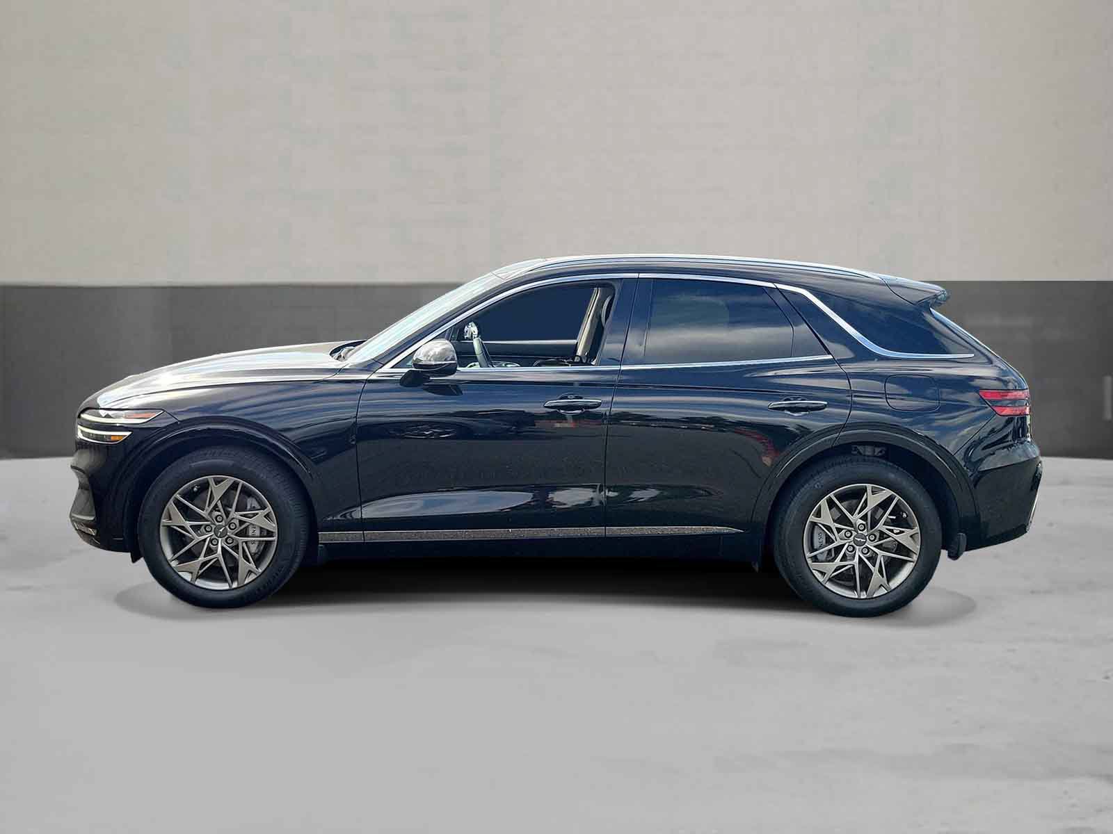 Certified 2024 Genesis GV70 2.5T w/ Select Package AWD/4WD image 3