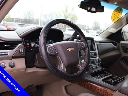 Used 2017 Chevrolet Suburban Premier image 19
