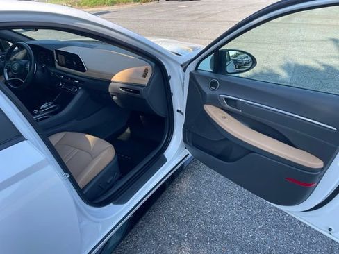 Used 2021 Hyundai Sonata Limited FWD image 13