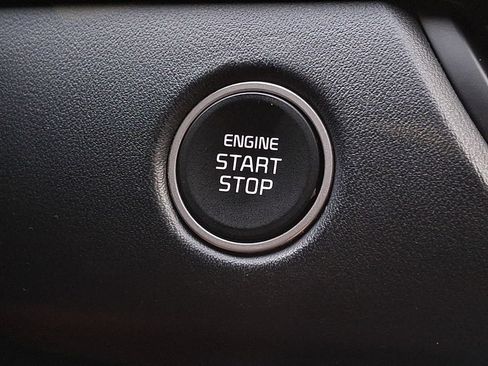 Used 2024 Kia Seltos EX AWD/4WD image 24