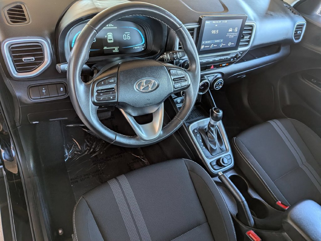Used 2026 Hyundai Venue SEL FWD image 16