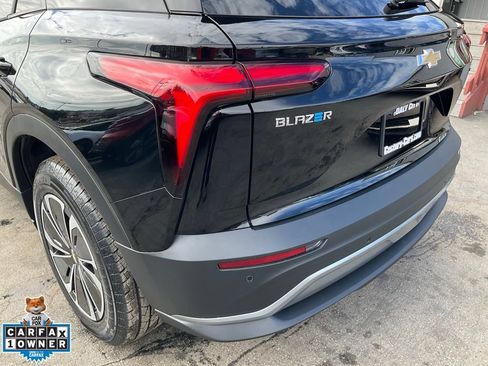 Used 2024 Chevrolet Blazer EV LT AWD/4WD image 81