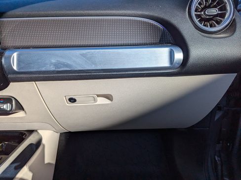 Used 2022 Mercedes-Benz EQB 300 4MATIC image 35