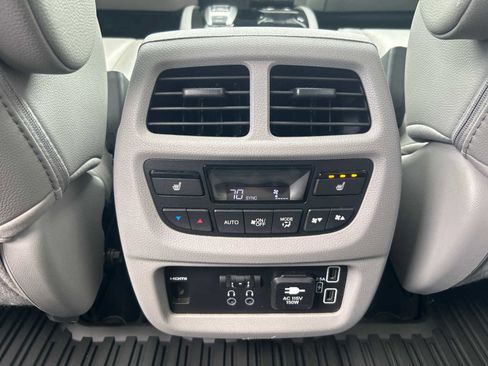 Used 2019 Honda Pilot Touring image 33