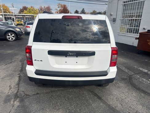 Used 2011 Jeep Patriot Sport image 7