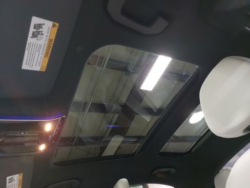 Used 2025 Mercedes-Benz C 300 C 300 image 29