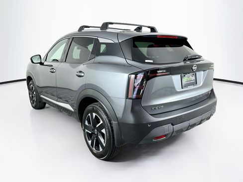 Used 2026 Nissan Kicks SR FWD image 5