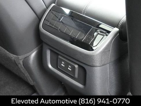 Certified 2026 INFINITI QX60 Luxe w/ Cargo Package AWD/4WD image 11
