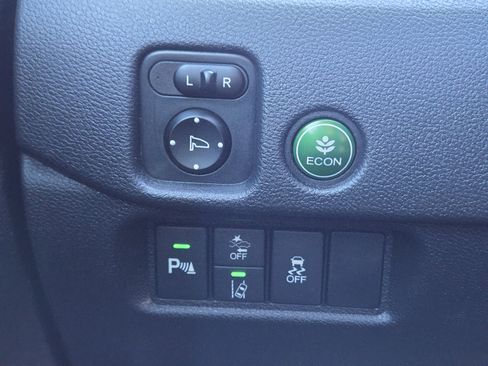 Used 2020 Honda Pilot Touring image 23