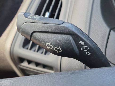 Used 2014 Ford Focus SE FWD image 26
