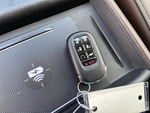 Used 2025 Honda Odyssey Touring image 45