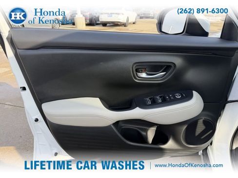 Certified 2025 Honda HR-V EX-L image 17