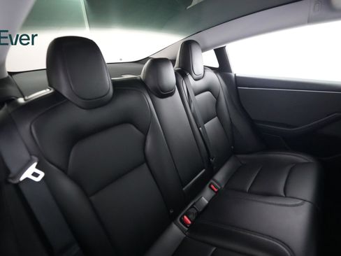 Used 2024 Tesla Model 3 Standard Range RWD image 5