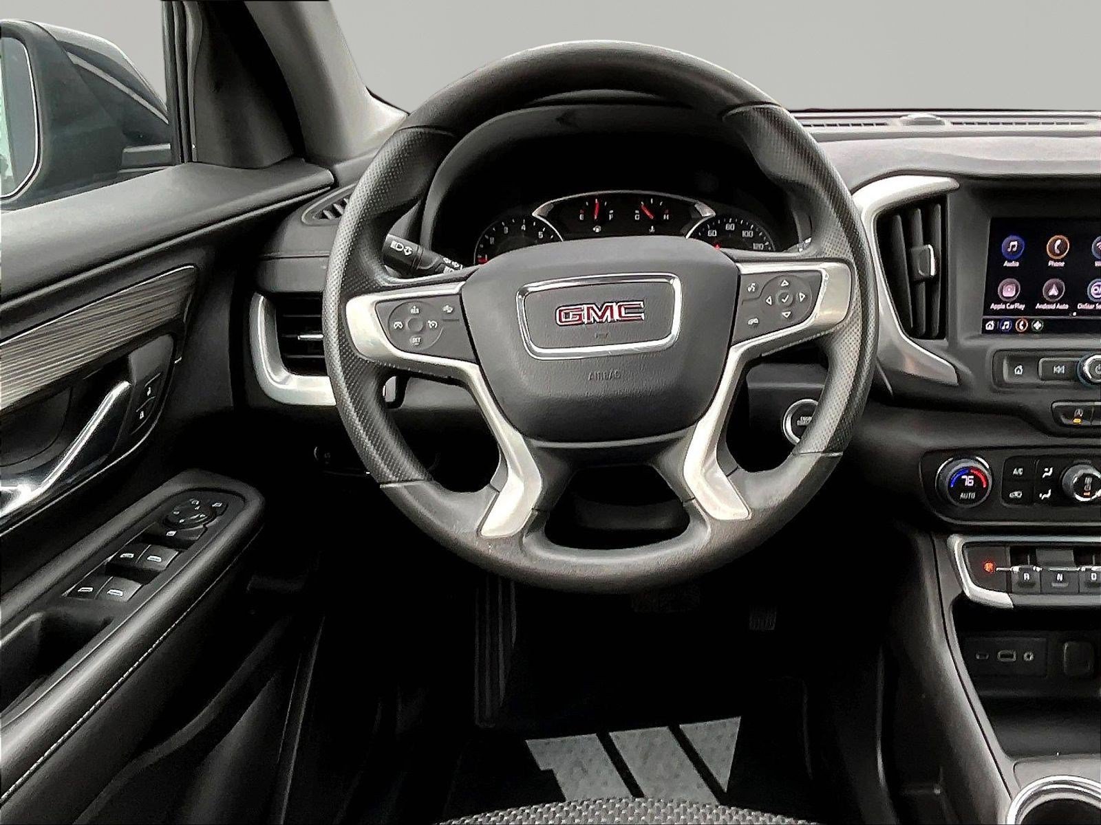 Used 2024 GMC Terrain SLE w/ Driver Convenience Package FWD image 8