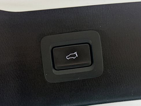 Used 2025 MAZDA CX-5 AWD 2.5 S w/ Preferred Package image 29