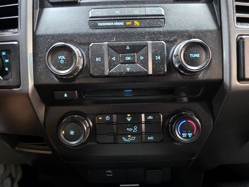 Used 2018 Ford F150 XLT AWD/4WD image 33