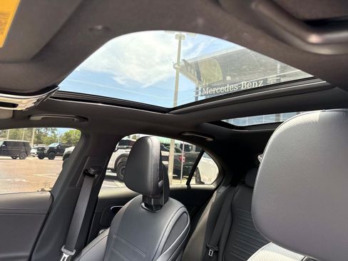Used 2024 Mercedes-Benz C 300 Sedan image 23