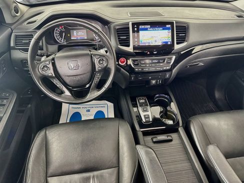 Used 2018 Honda Pilot Touring image 28