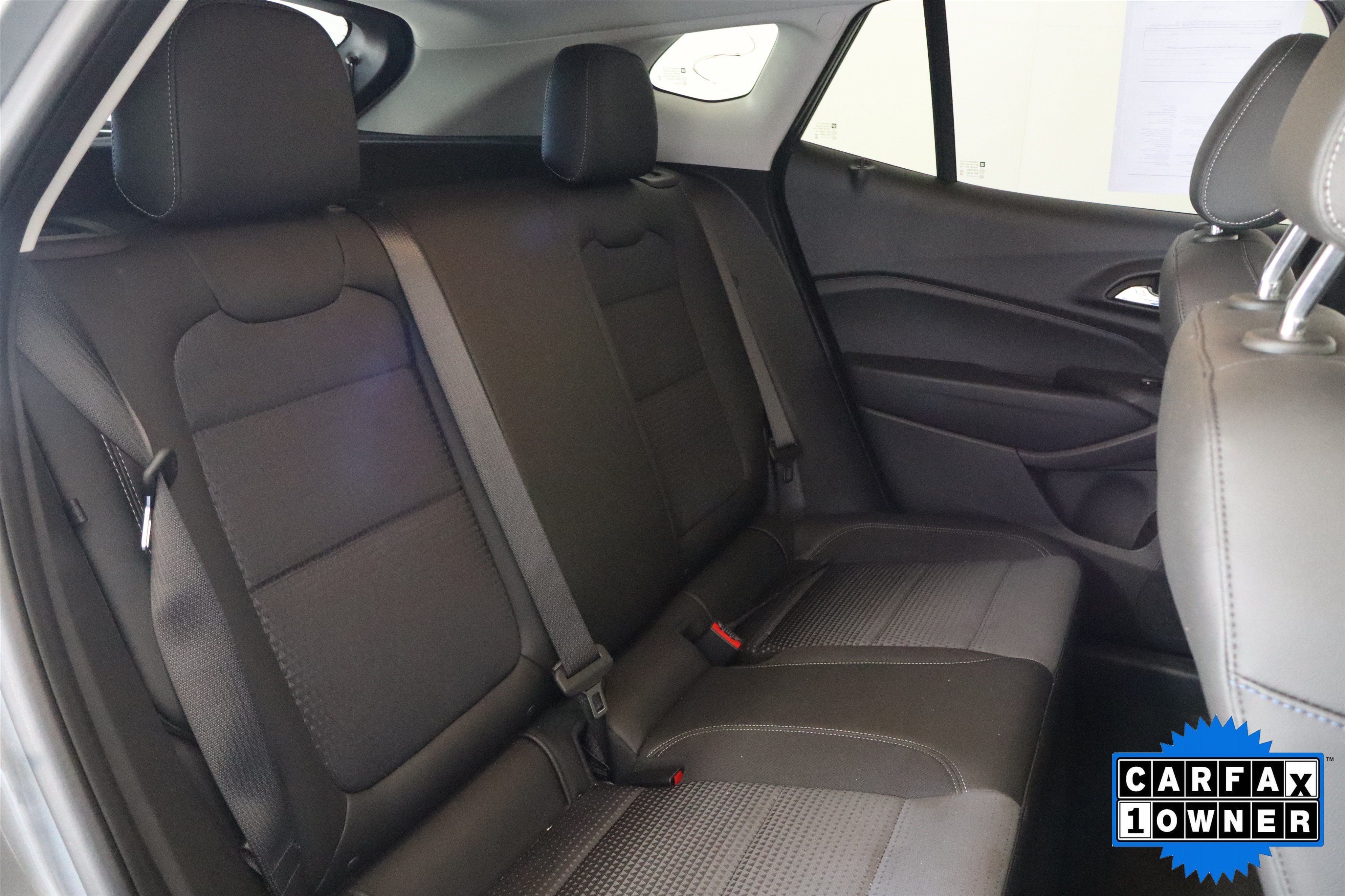 Used 2025 Chevrolet Trax LT FWD image 22