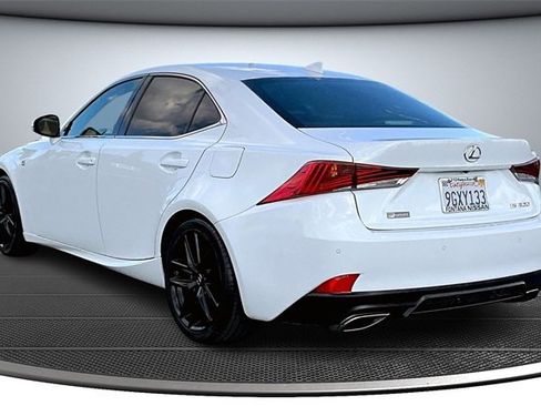 Used 2020 Lexus IS 300 F Sport image 4