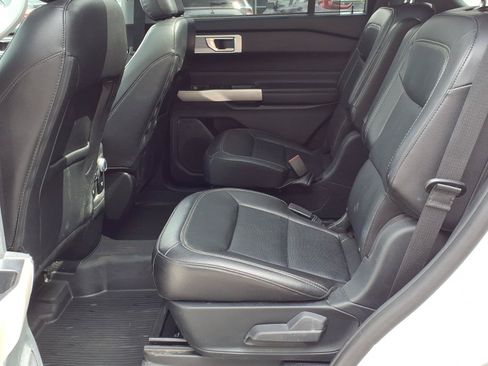 Certified 2023 Ford Explorer Limited w/ Class IV Trailer Tow Package AWD/4WD image 6