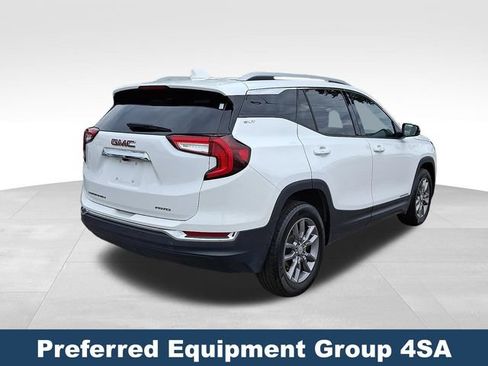 Used 2024 GMC Terrain SLT AWD/4WD image 7