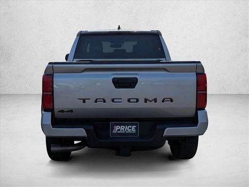 Used 2025 Toyota Tacoma TRD Off-Road image 6