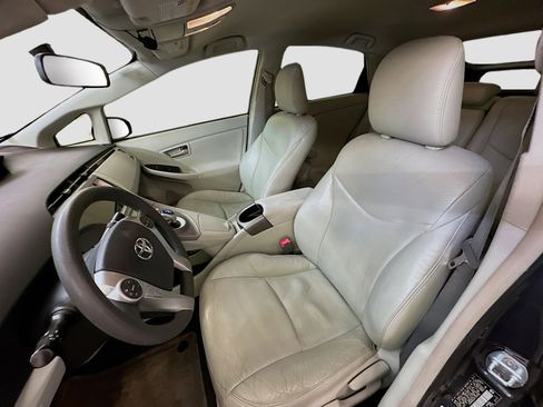 Used 2012 Toyota Prius Three image 13