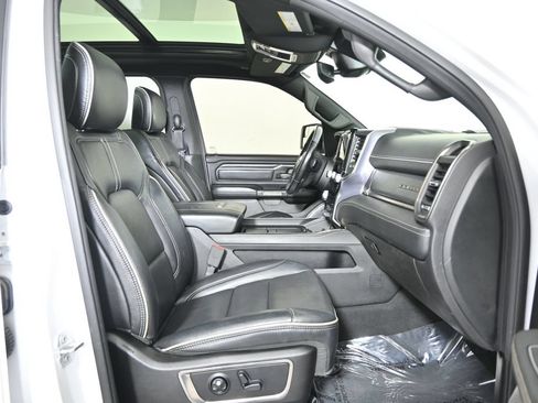 Used 2019 RAM 1500 Limited AWD/4WD image 14