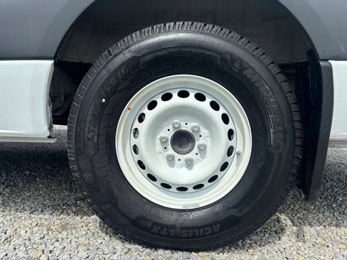 Used 2020 Mercedes-Benz Sprinter 2500 image 2