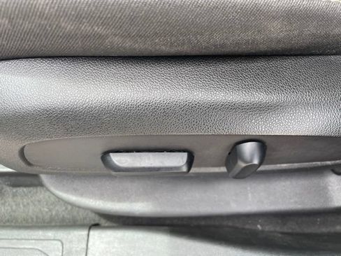 Used 2018 GMC Acadia SLE AWD/4WD image 26