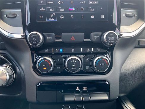 Used 2024 RAM 1500 Laramie image 29