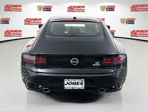 Certified 2025 Nissan Z Sport w/ Floor Mat Package image 14