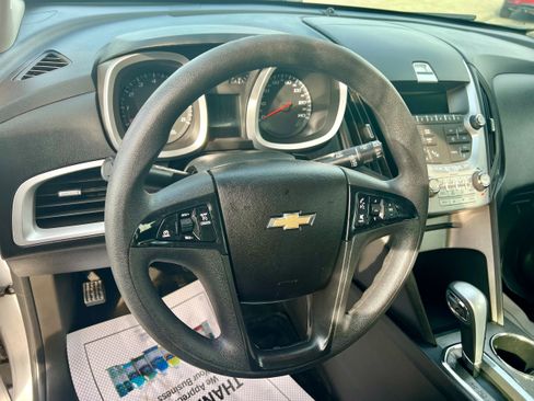 Used 2013 Chevrolet Equinox LS image 11