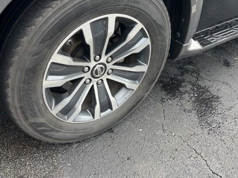 Used 2020 Nissan Armada SL AWD/4WD image 25