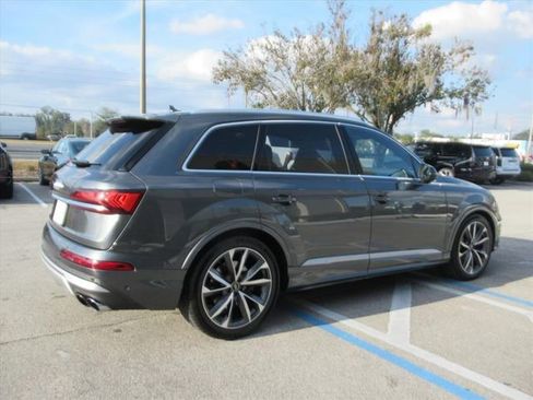 Used 2022 Audi SQ7 Prestige image 6