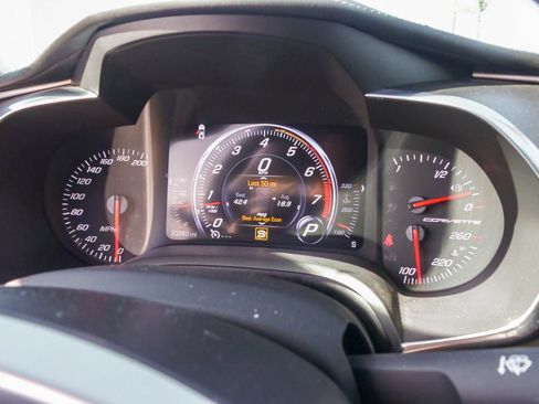 Used 2017 Chevrolet Corvette Stingray Coupe w/ 3LT Preferred Equipment Group RWD image 20
