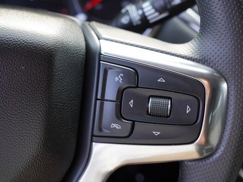 Used 2025 Chevrolet Blazer LT AWD/4WD image 32