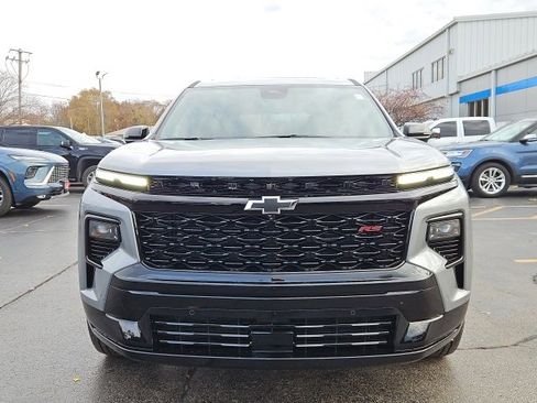 New 2026 Chevrolet Traverse RS image 2