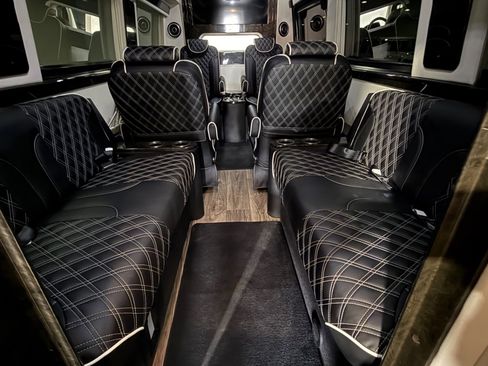 Used 2022 Mercedes-Benz Sprinter 3500 image 33