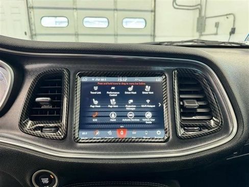 Used 2018 Dodge Challenger R/T Scat Pack w/ Dynamics Package RWD image 27