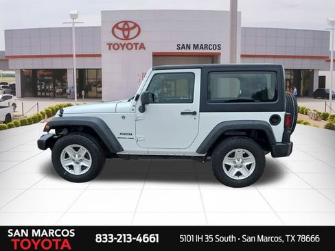Used 2018 Jeep Wrangler Sport AWD/4WD image 9