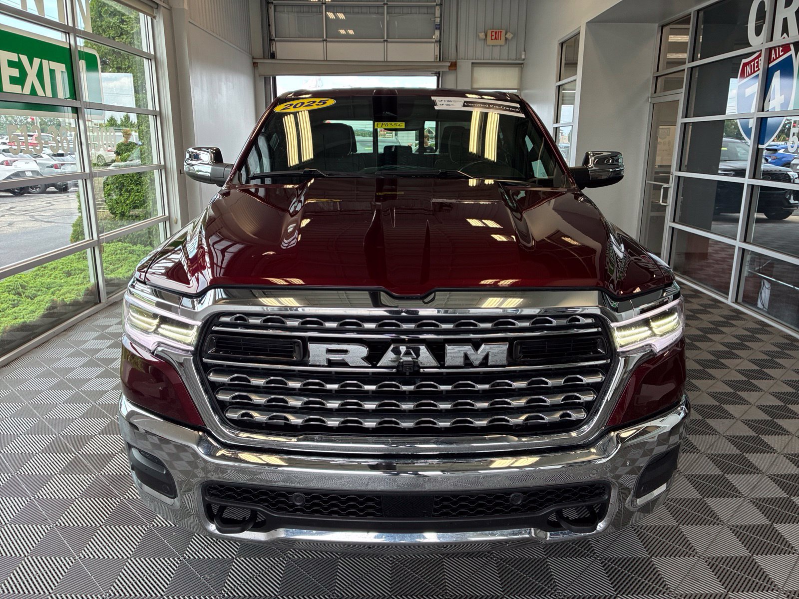 Used 2025 RAM 1500 Limited AWD/4WD image 2