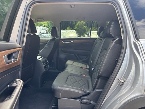 Used 2026 Volkswagen Atlas SE AWD/4WD image 12