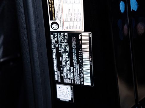 Used 2025 Mercedes-Benz G 63 AMG 4MATIC image 42