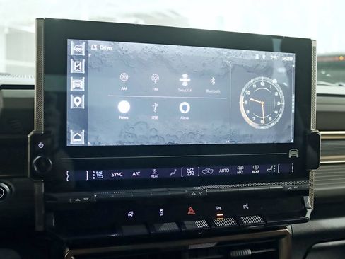 Used 2024 GMC Hummer EV 3X AWD/4WD image 23